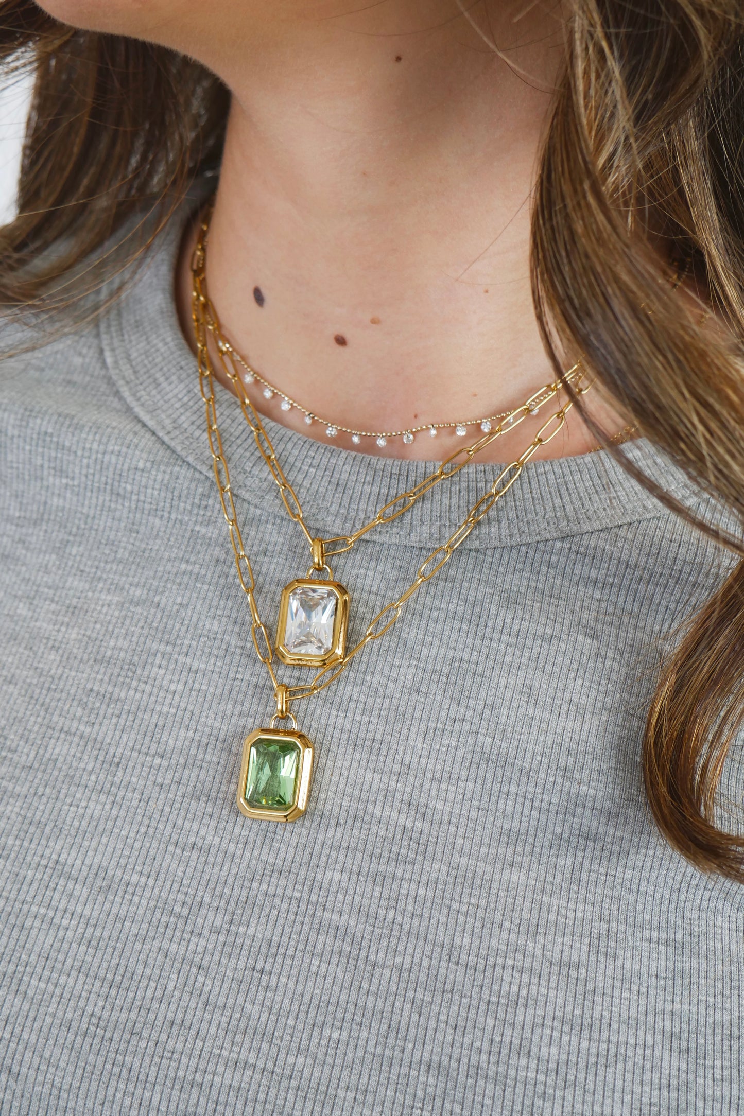 Rectangle Pendent - White/Clear