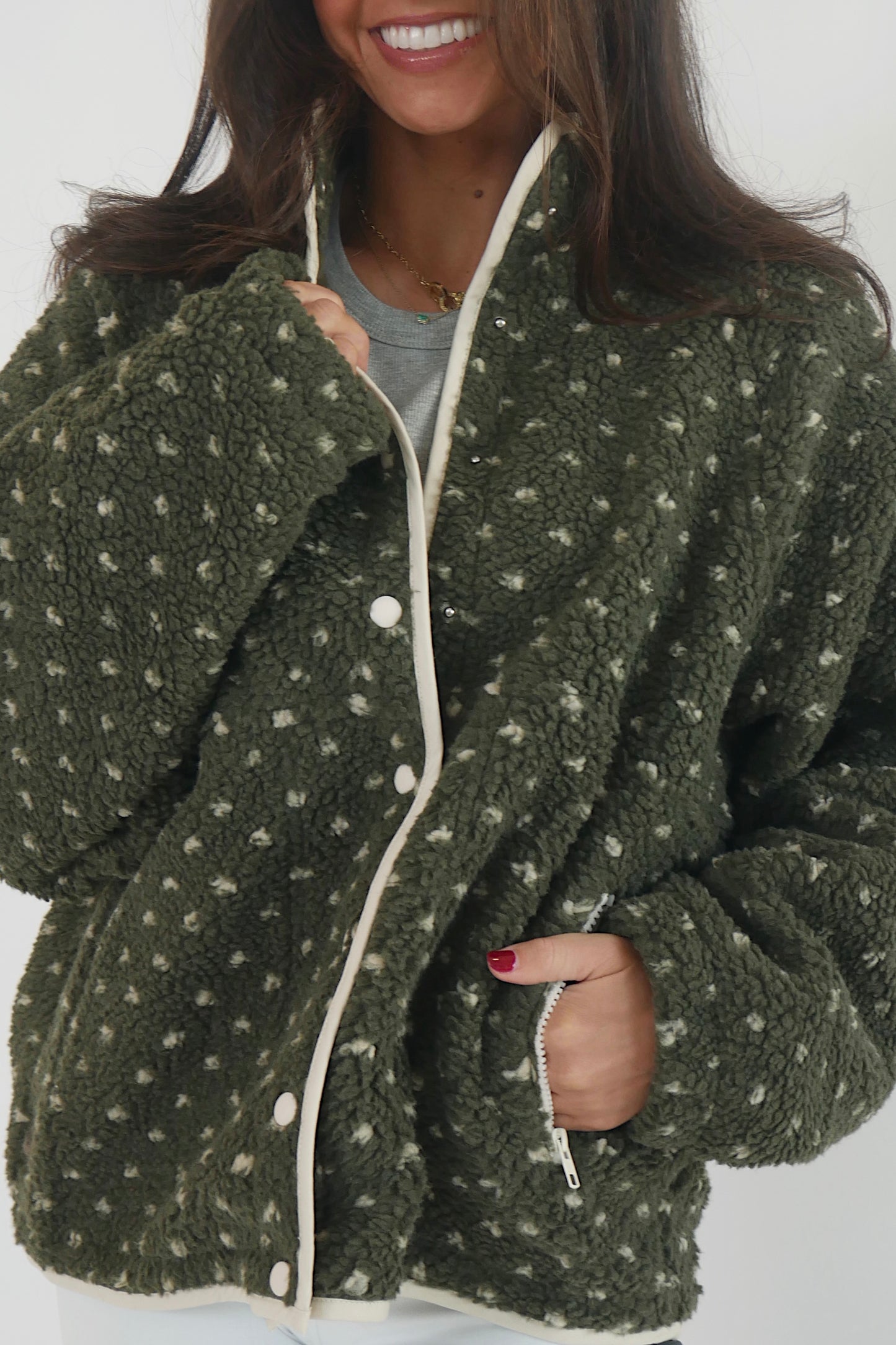 The Aspen Fleece In Army Green