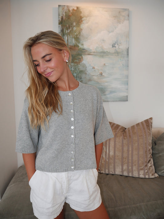 The Rylee Half Sleeve Cardigan In Heather Gray