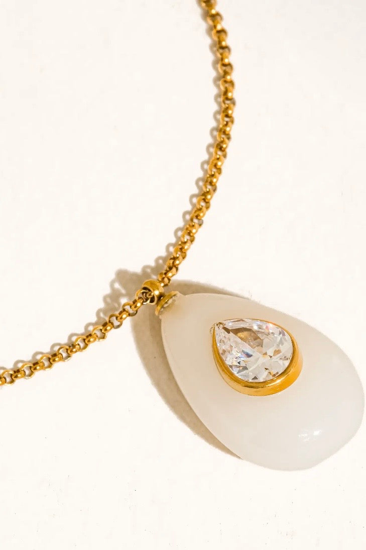 Cream 18K Gold Neckalce