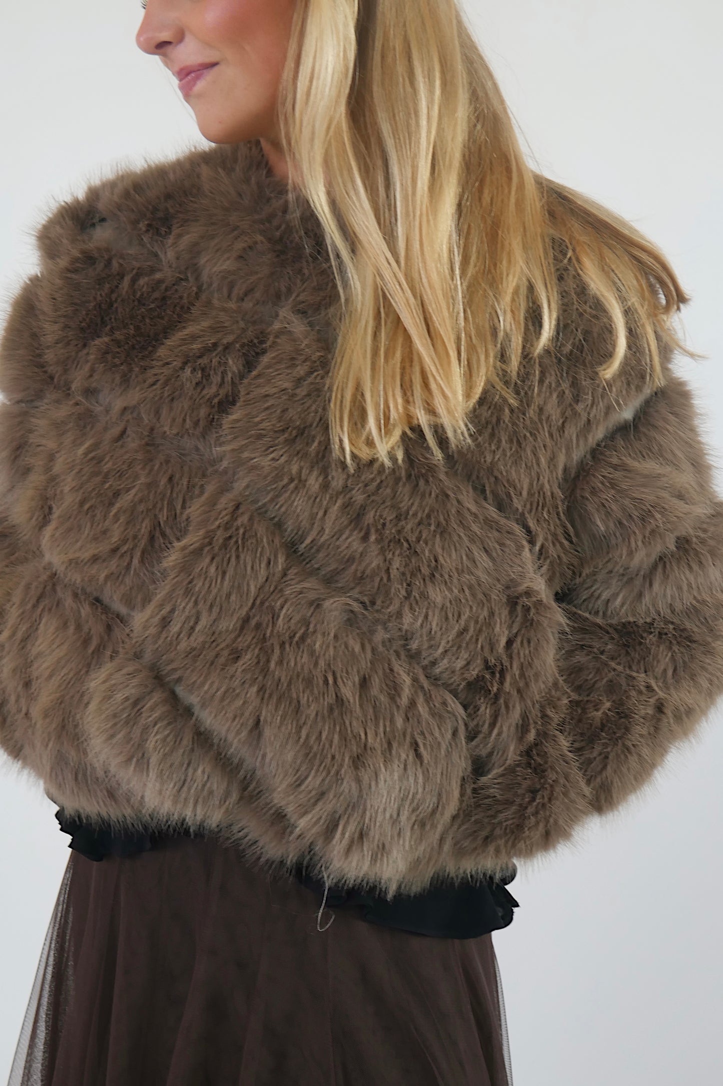 The Rowe Faux Fur Jacket - Brown