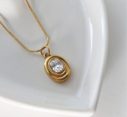 The Isabella Neckalce