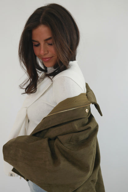 Knit Shawl/Scarf - White