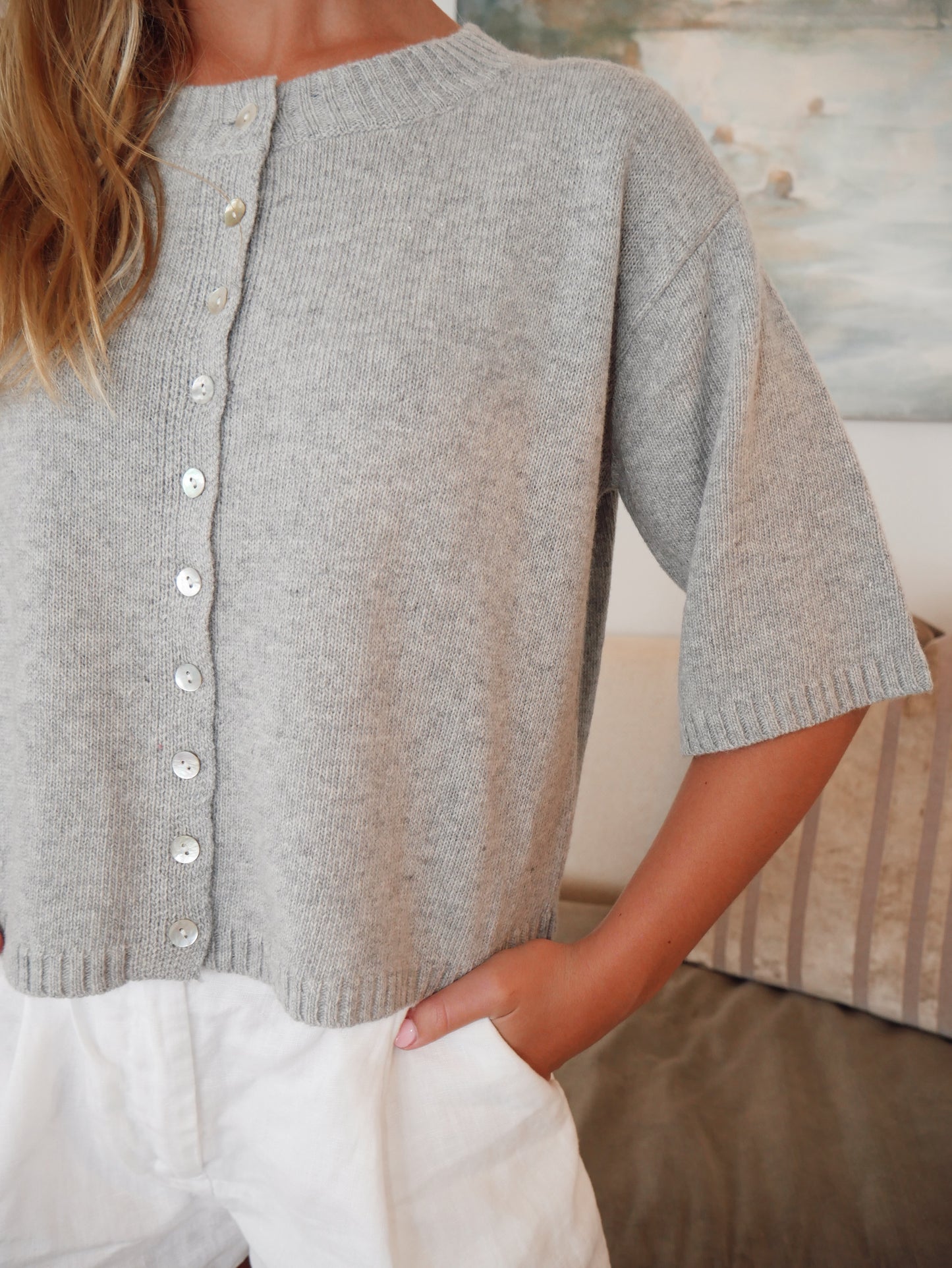 The Rylee Half Sleeve Cardigan In Heather Gray
