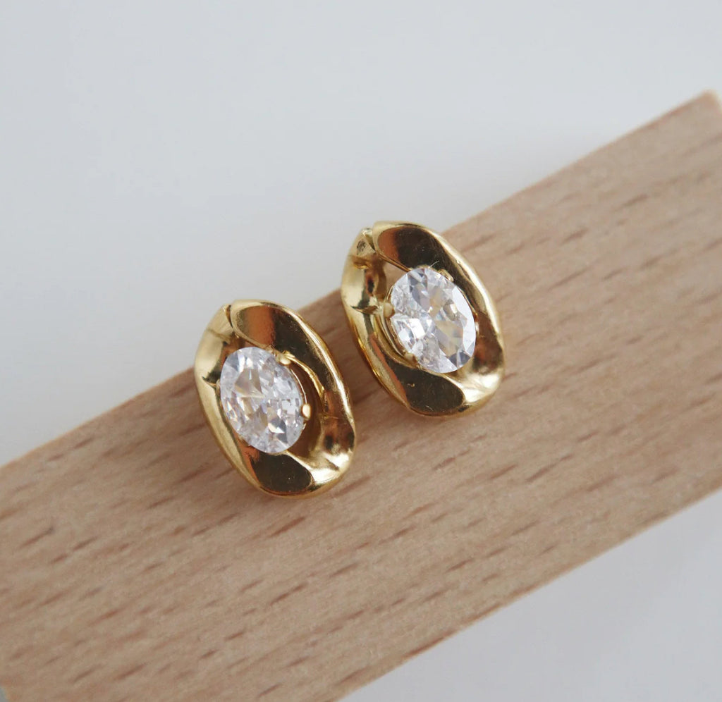 The Tori Studs Earrings